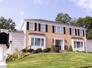 82 Tiffany Dr, East Hanover, NJ