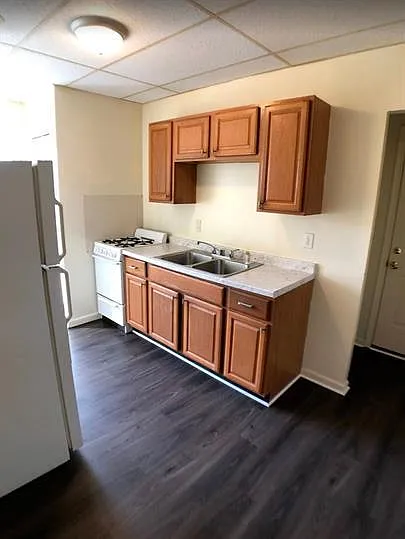 341 Orchard Pl — Photo 3