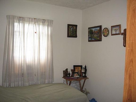 4th image of 530 Sigerfoos Ave