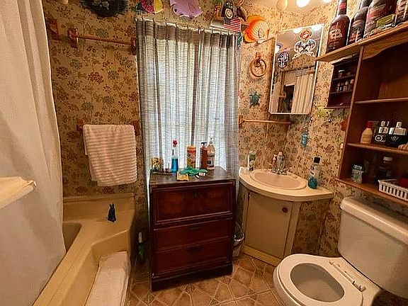 5th image of 1306 Hasker Cir #16