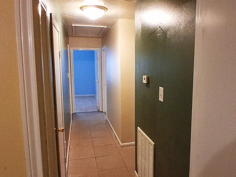 4315 Baneway Dr — Photo 8