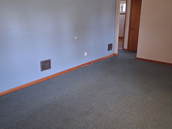 2nd image of 182 Williams St
