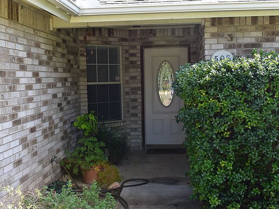 2nd image of 508 Flag Creek Dr