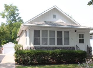 122 S Jackson St, Green Bay, WI 54301