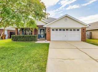 3049 Illinois Pl, Gulf Breeze, FL 32563
