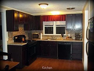 3rd image of 247 Oak St NE