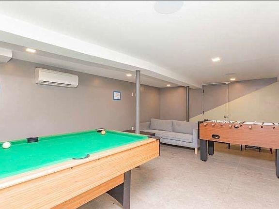 2nd image of 95 Clay St #5