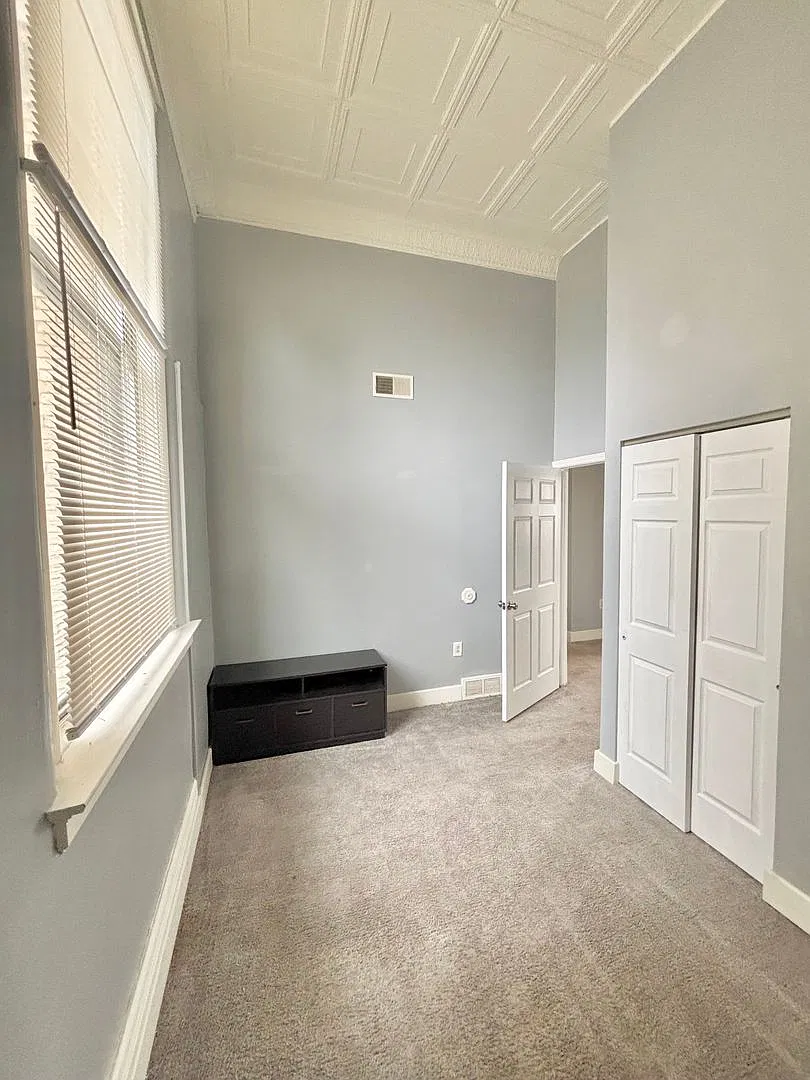 681 Brown Street — Photo 4