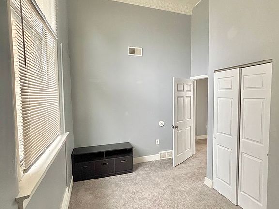 4th image of 681 Brown St APT 3