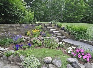 66 Gage Girls Rd, Bedford, NH 03110