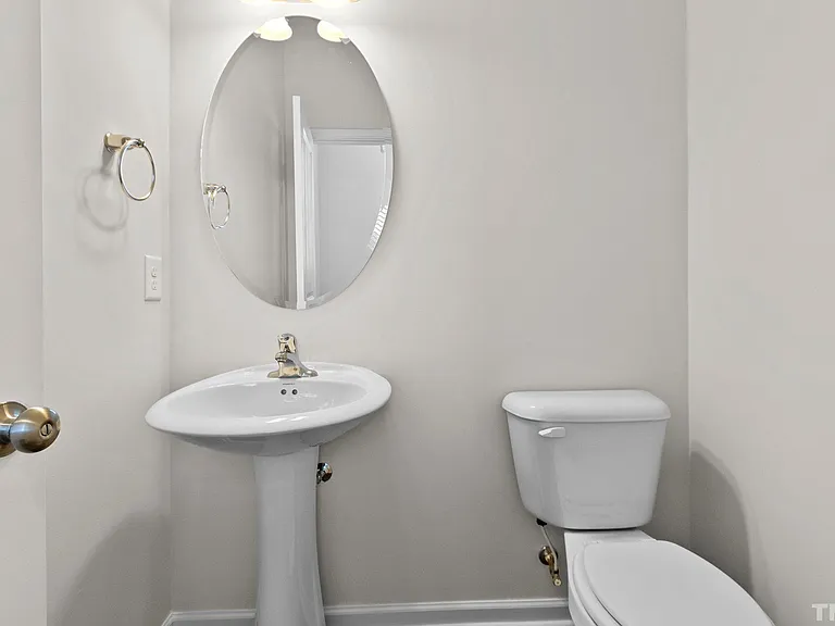 1206 Commack Dr — Photo 25