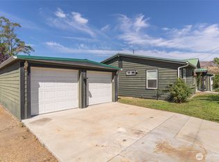 7 Cambridge Ave, Rock Island, WA 98850