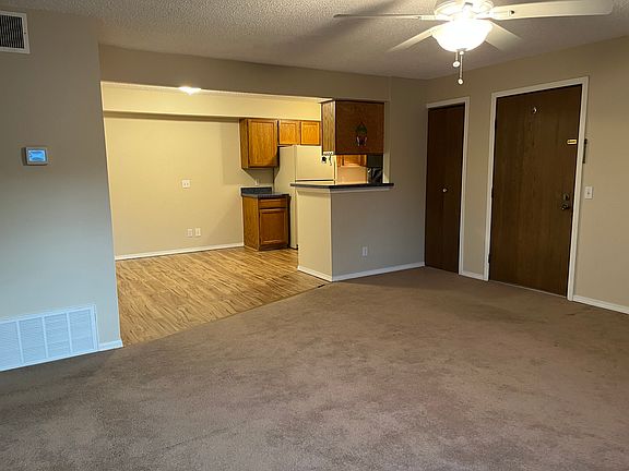 Kitche and dining area