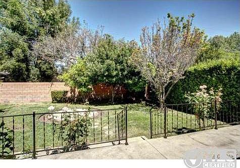 5th image of 22631 Berdon St