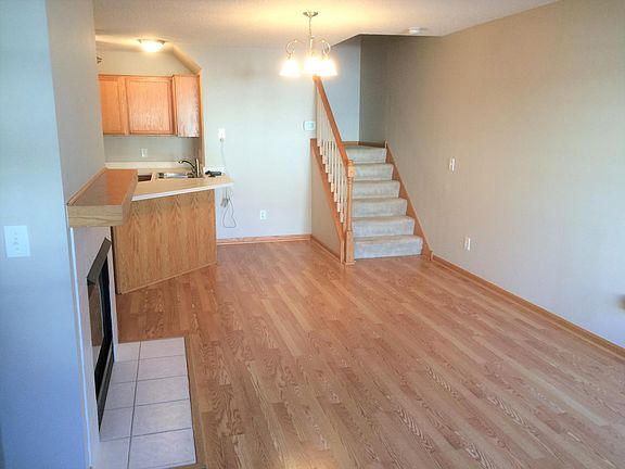 4th image of 5315 206th St W