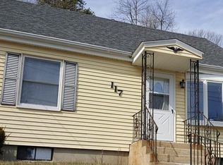 117 Senna Rd, Fitchburg, MA 01420