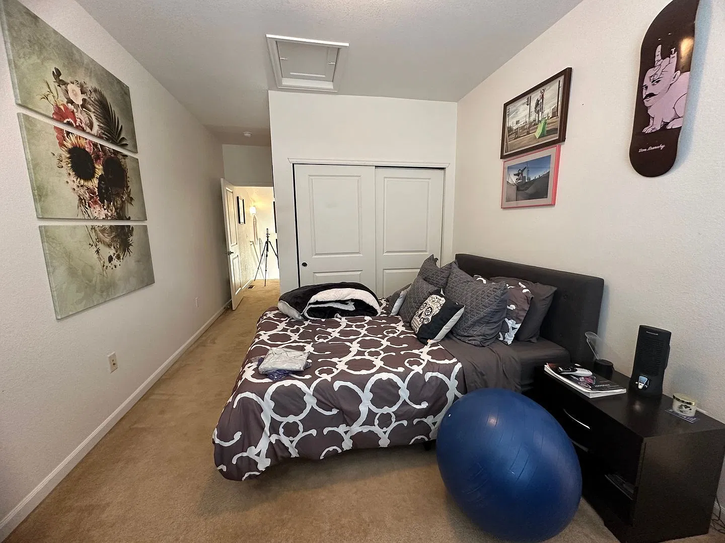 2 bed, 2.5 bath, 1300 sqft, $2,275 — Photo 4