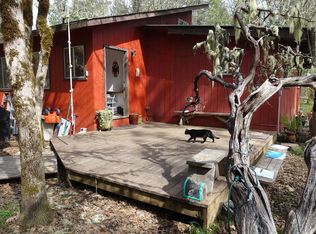 7563 Rockydale Rd, Cave Junction, OR 97523