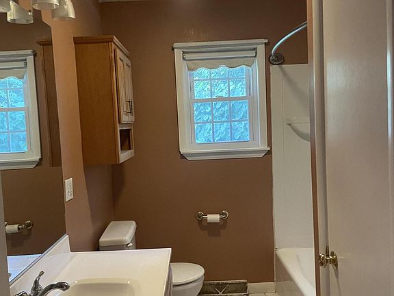 5th image of 1018 Bend Of Slate Cir