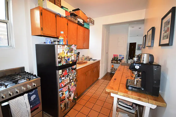 Rented by Universal Realty Group | media 22