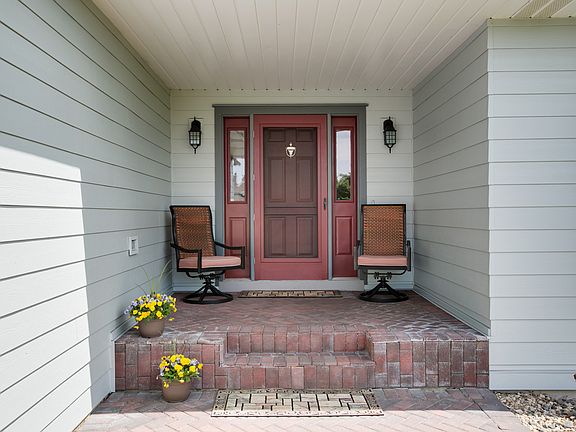 2nd image of 4624 Stoddart Cir