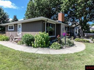 51726 Eagle Ln, Lake Crystal, MN 56055
