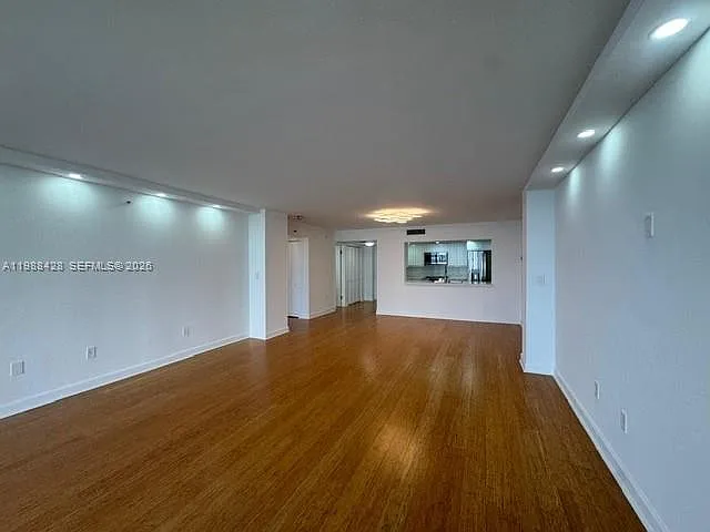801 N Venetian Dr #1103 — Photo 11