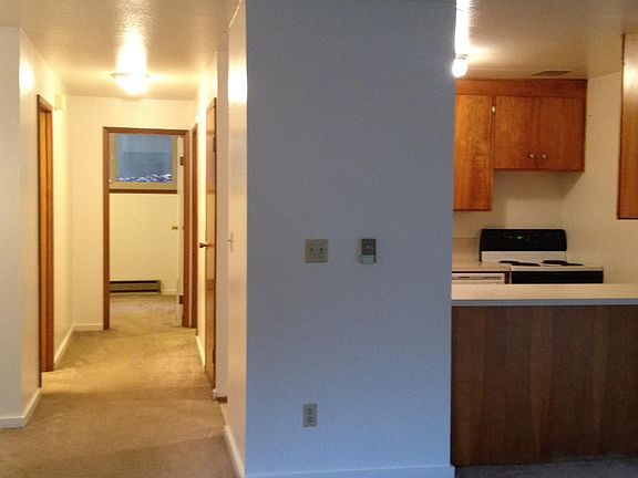 2nd image of 9400 Ravenna Ave NE APT 7