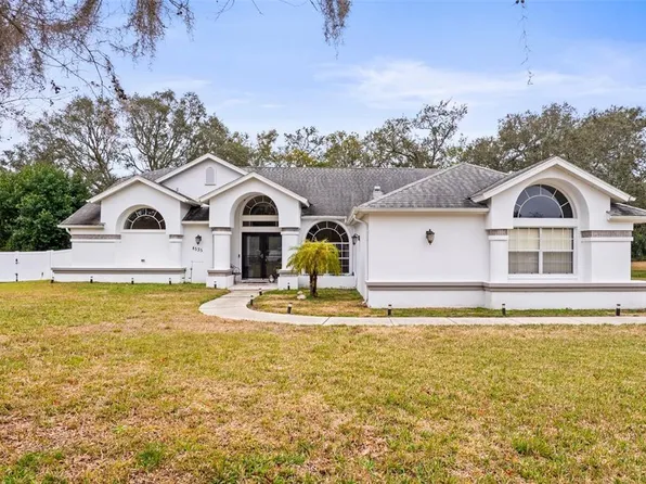 8535 Delaware Dr, Weeki Wachee, FL 34607