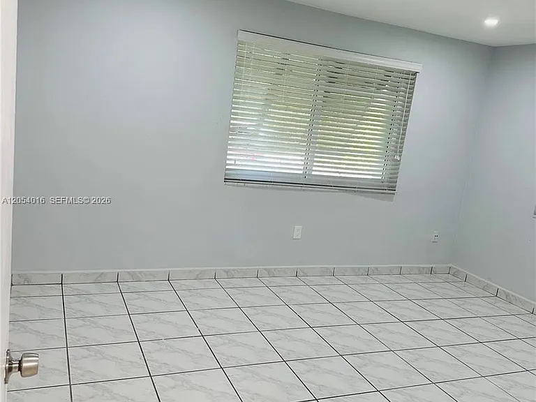 9354 SW 77th Ave #I1 — Photo 12