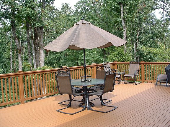 Huge Deck to Relax on or Entertain