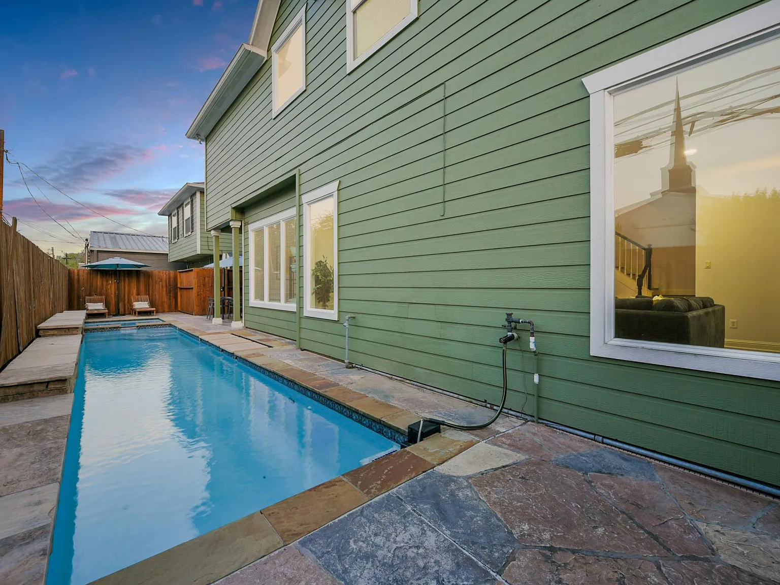 4 bed, 2211 sqft, $5,175 — Photo 4