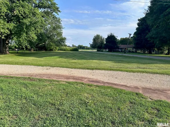 25321 N Tompkins Rd, Fiatt, IL 61433