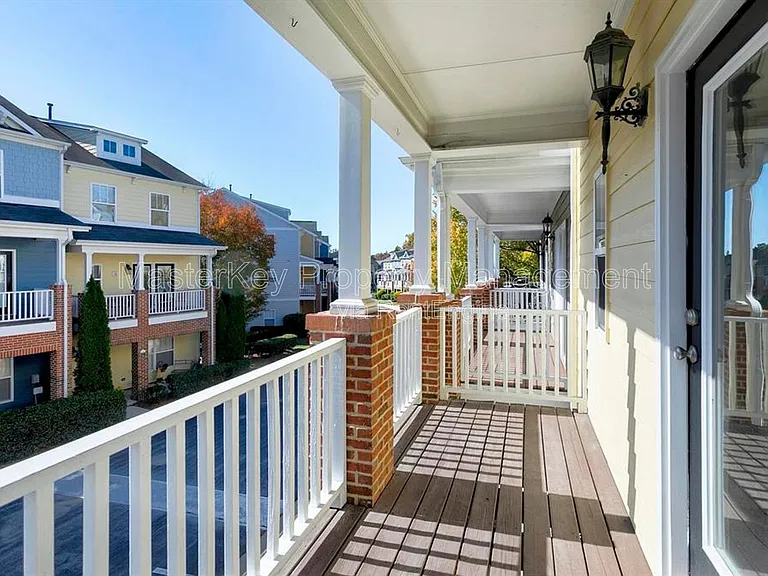 316 Kinellan Ln — Photo 34