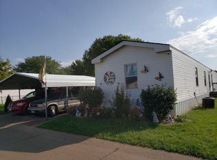 3127 S 20th St, Council Bluffs, IA 51501