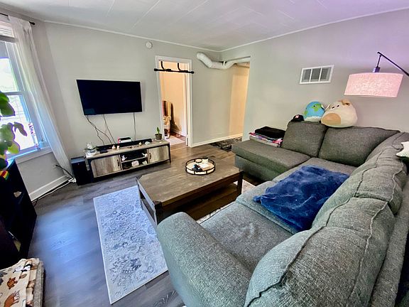 2nd image of 301 17th Ave NE #307U