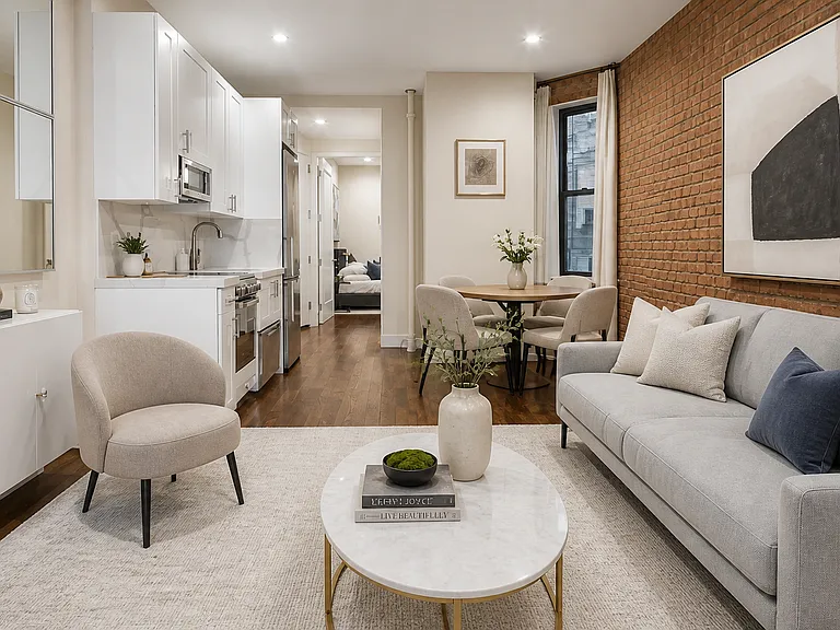 244 W 22nd St #5G — Photo 2