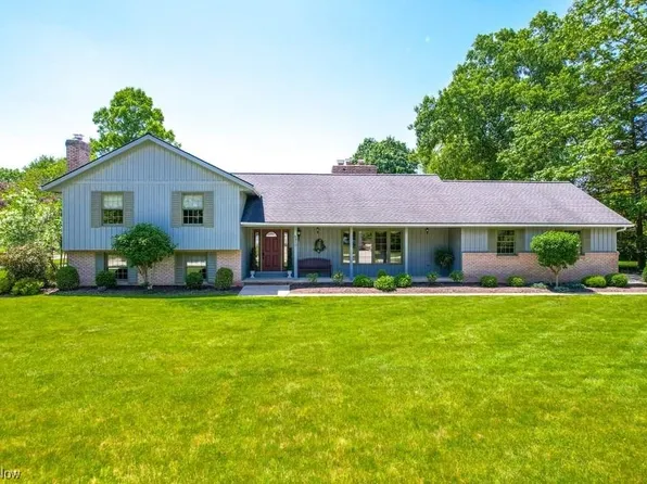 6910 Grant Dr, Westfield Center, OH 44251
