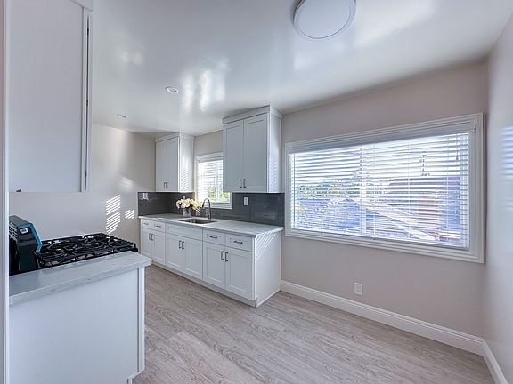 4th image of 619 S Chapel Ave #F