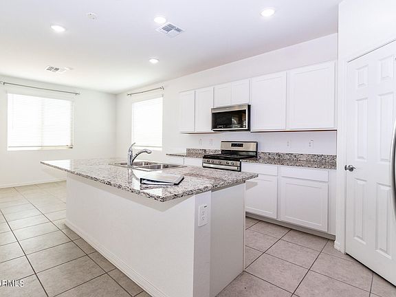 4th image of 4711 S 109TH Avenue