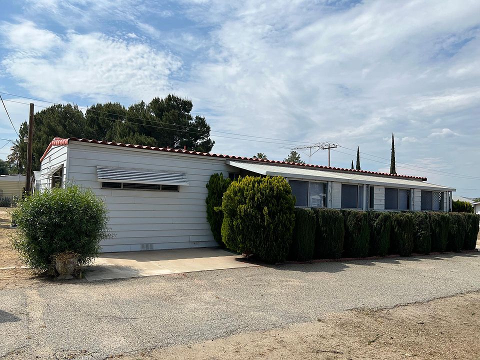 1st image of 33171 Stoneman Ave