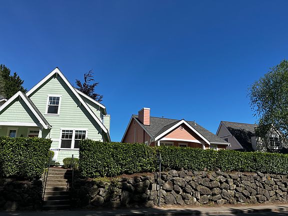 2nd image of 19445 1st Ave NE