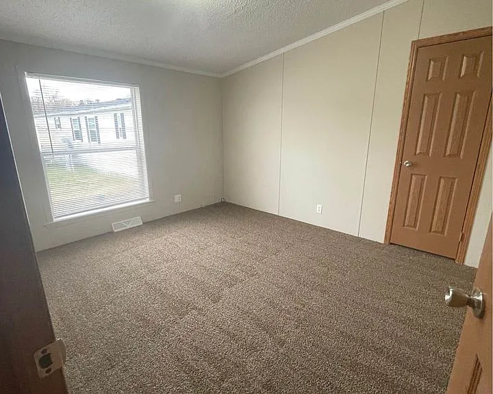 Oakridge Estates — Photo 41