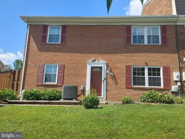 9844 Hagel Cir, Lorton, VA 22079