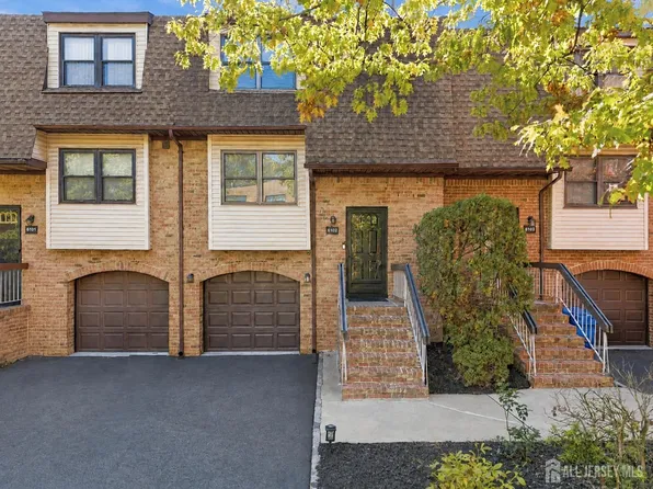 6102 N Oaks Blvd, North Brunswick, NJ 08902