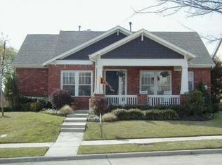 1748 Ivy Ln, Carrollton, TX 75007