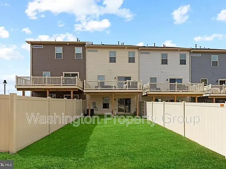 10603 Brewerton Ln — Photo 3
