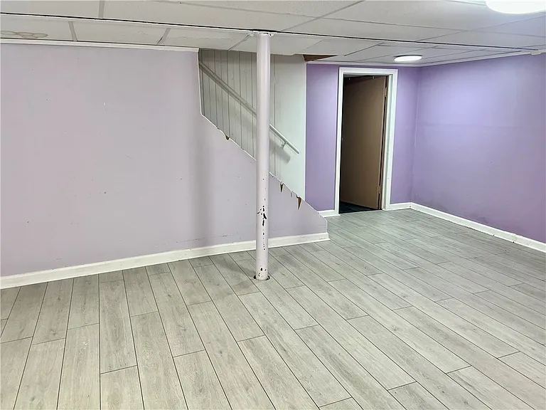 1161 Winton Rd S — Photo 27