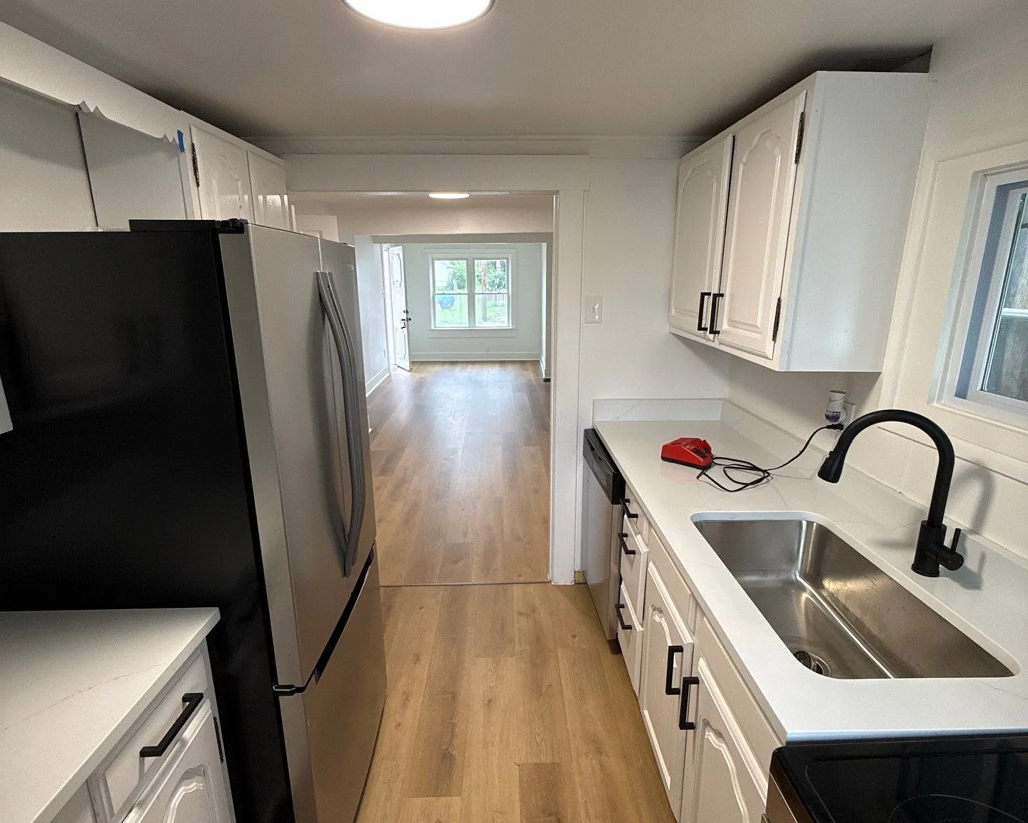 4119 Farnham Avenue - 1 — Photo 4