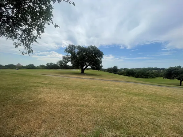 7229 S Aberdeen Dr, Cleburne, TX 76033